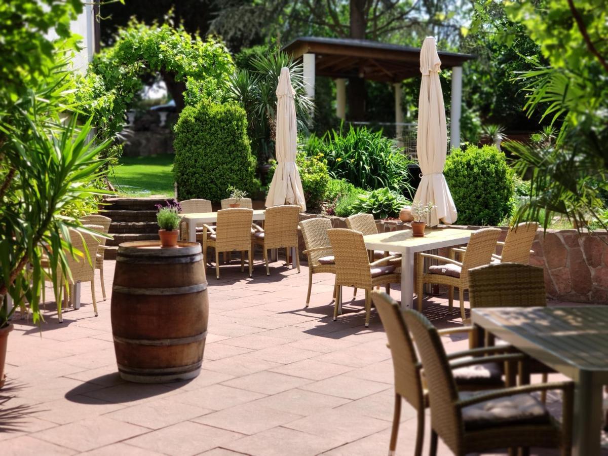 Winzergarten Hotel-Restaurant Grosskarlbach Exterior foto